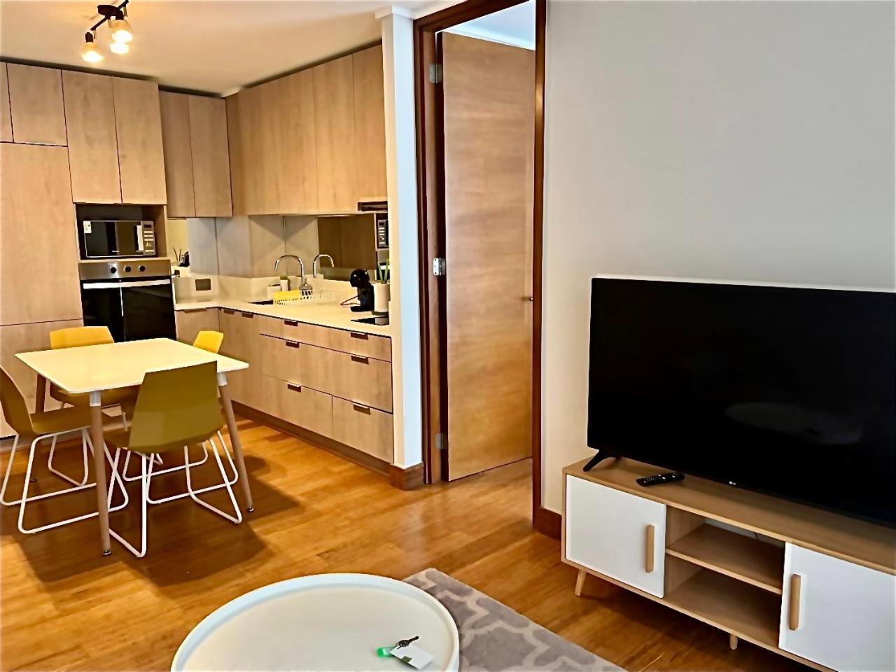 Departamento 2 Condes Lavanderia Apartment Santiago